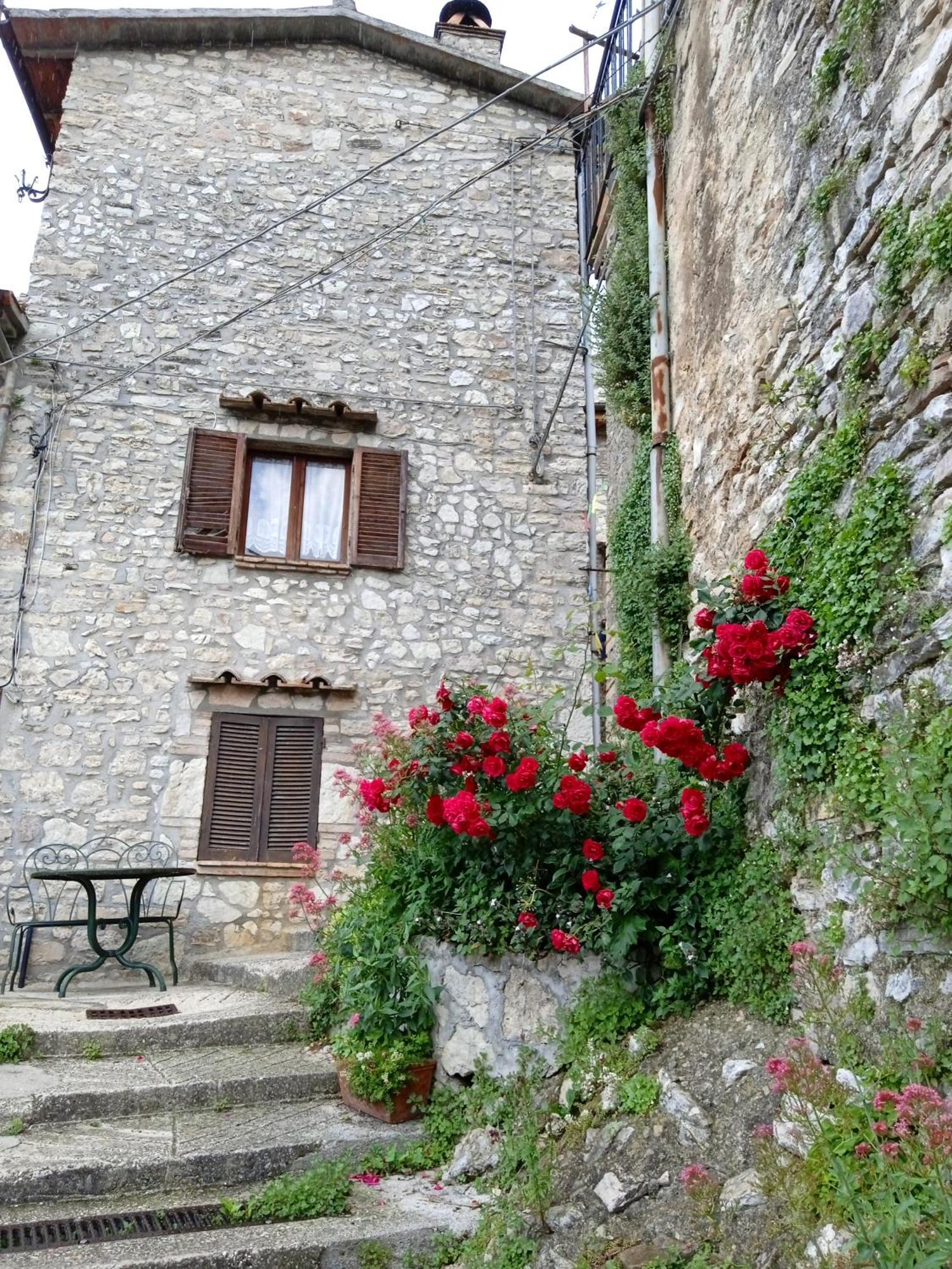Appartamento Storico A Valle San Martino Di Spoleto Exterior photo